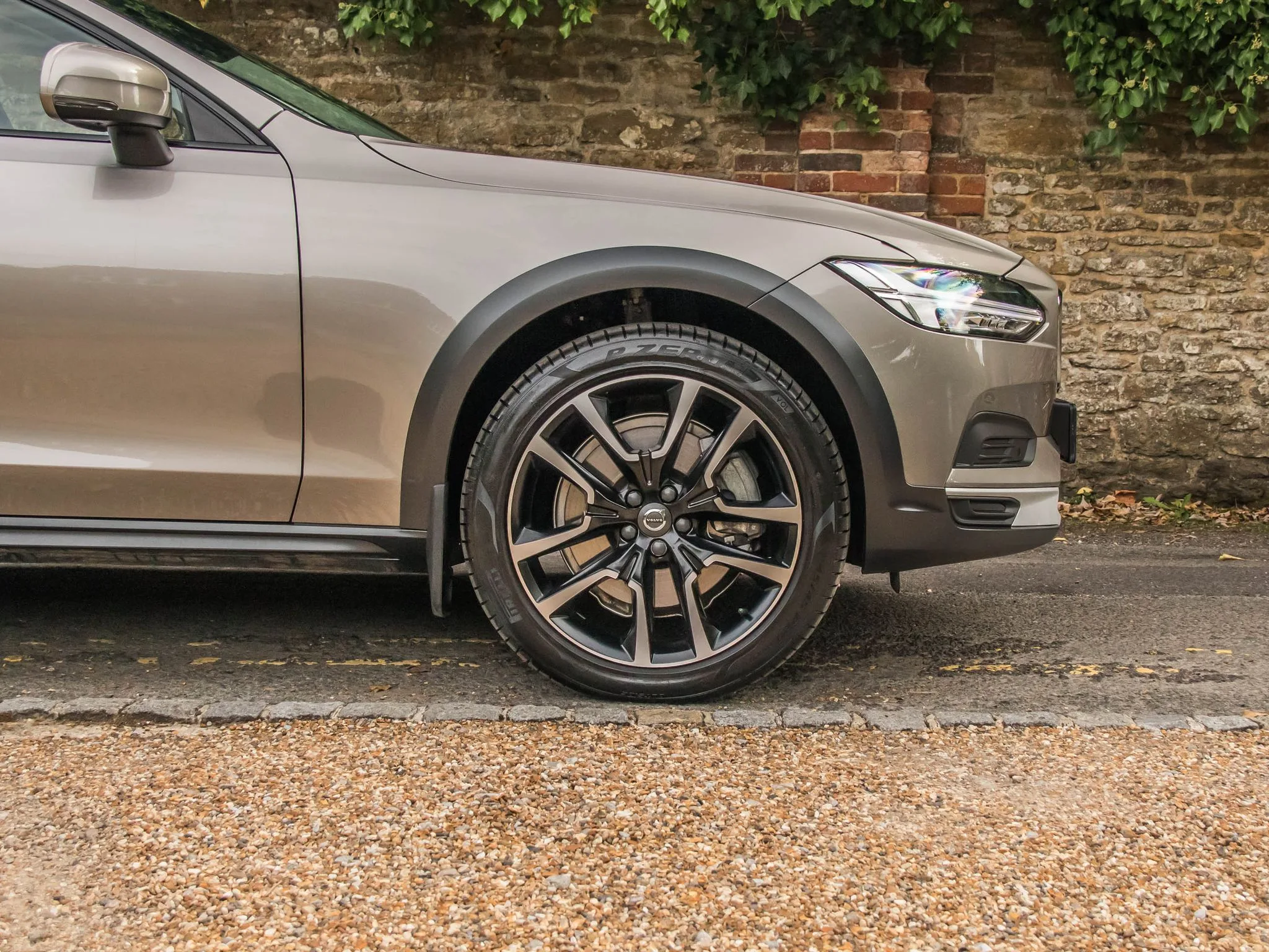 2021 Volvo V90 Cross Country B5 AWD, 13/23