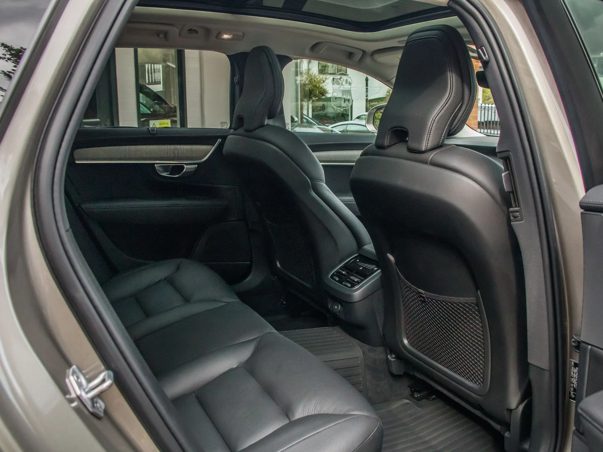 2021 Volvo V90 Cross Country B5 AWD, 18/23