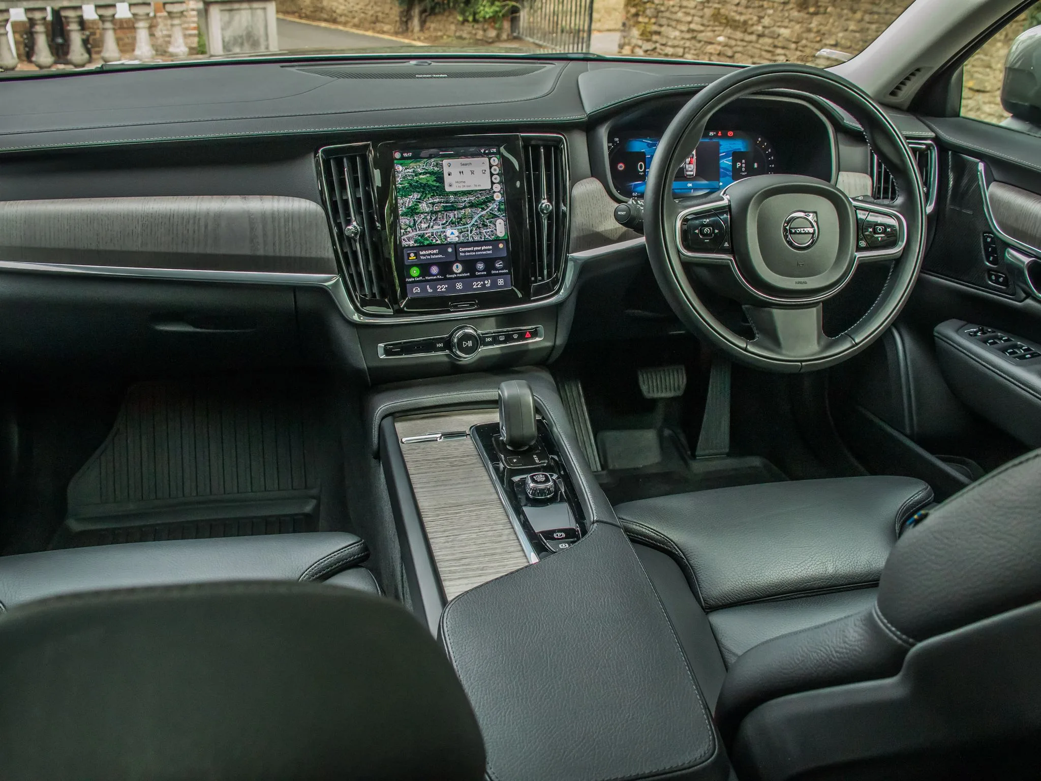 2021 Volvo V90 Cross Country B5 AWD, 19/23