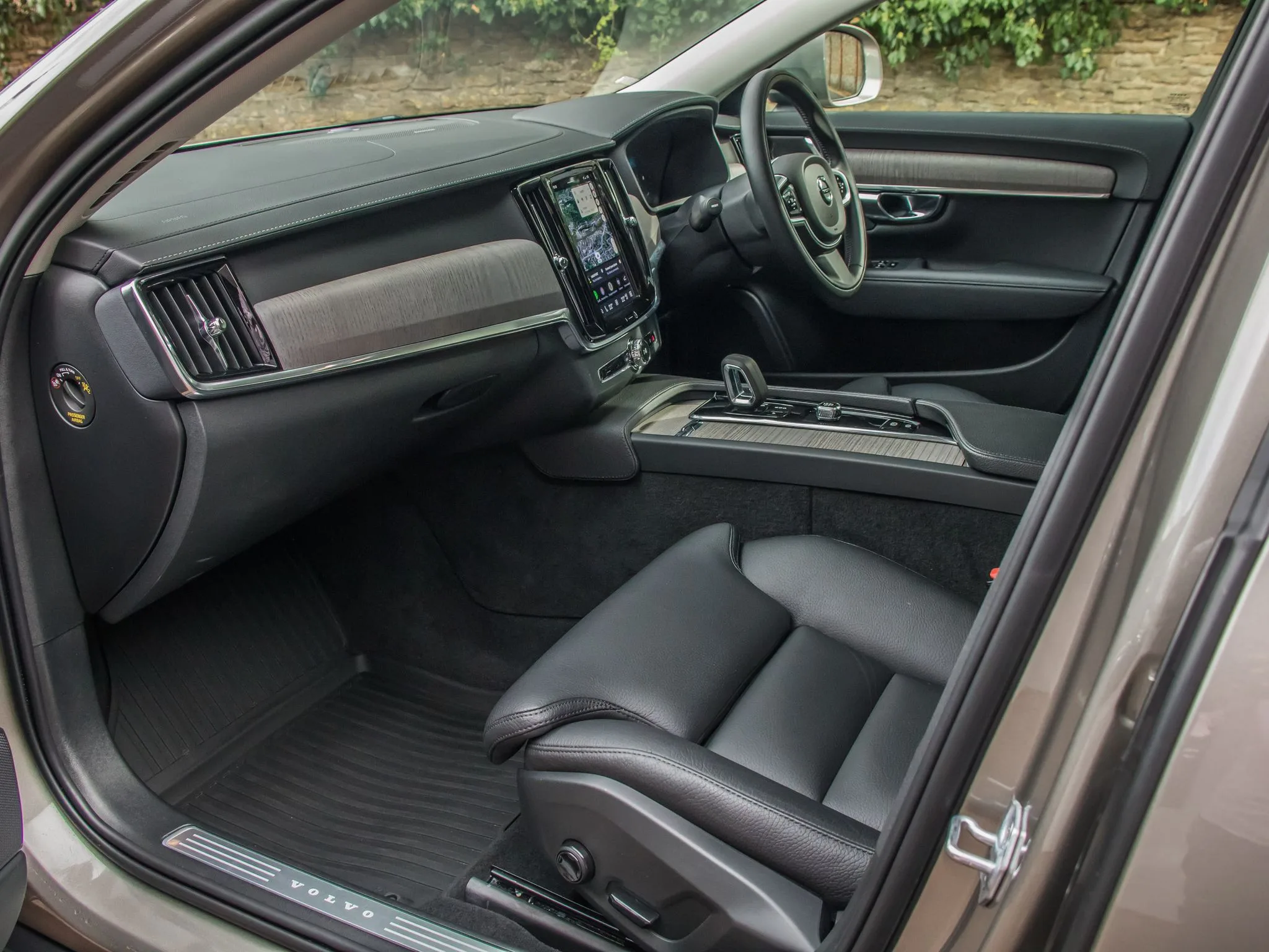 2021 Volvo V90 Cross Country B5 AWD, 20/23