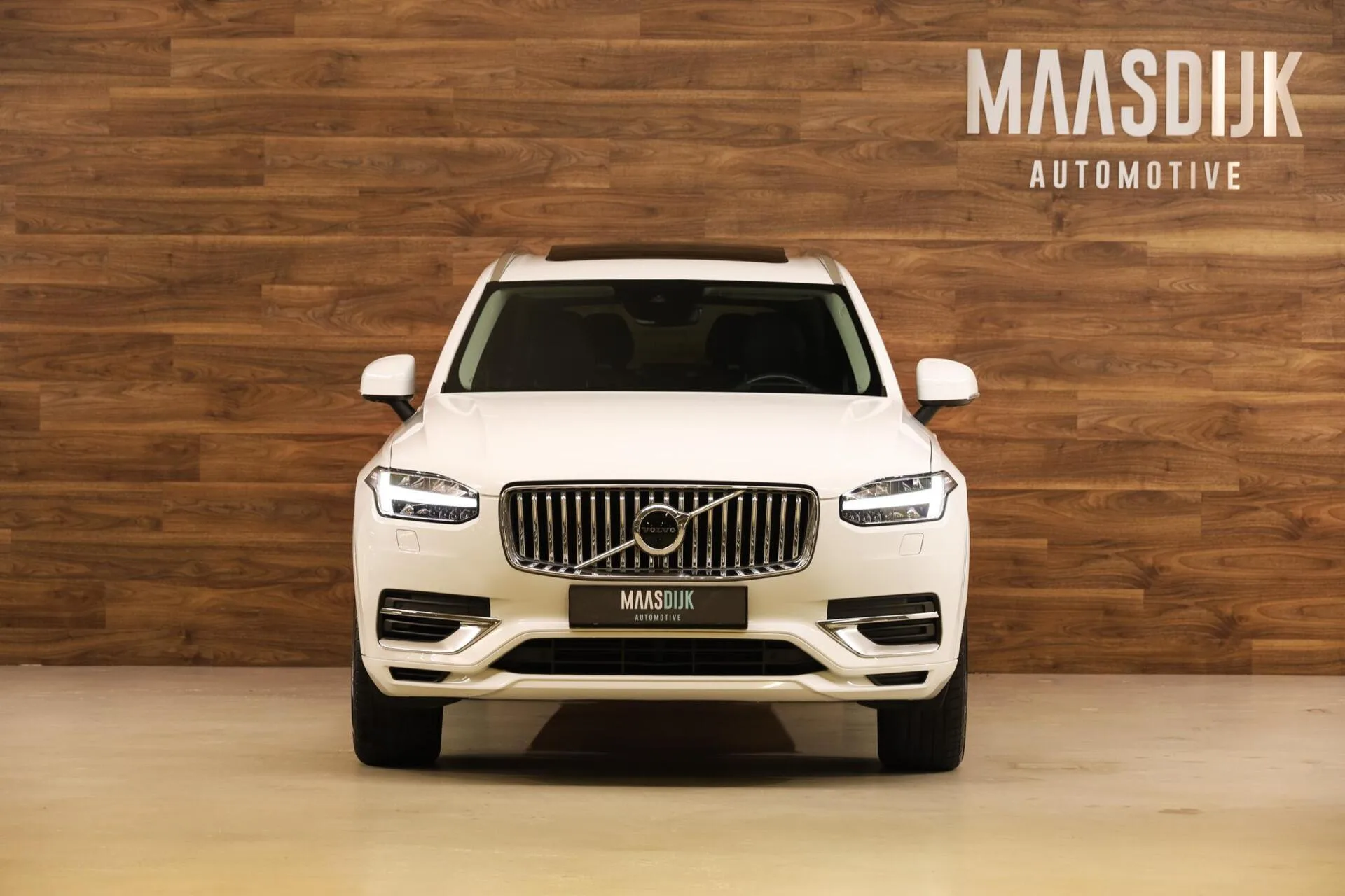 2021 Volvo XC90 T8 Recharge Inscription, 2/30