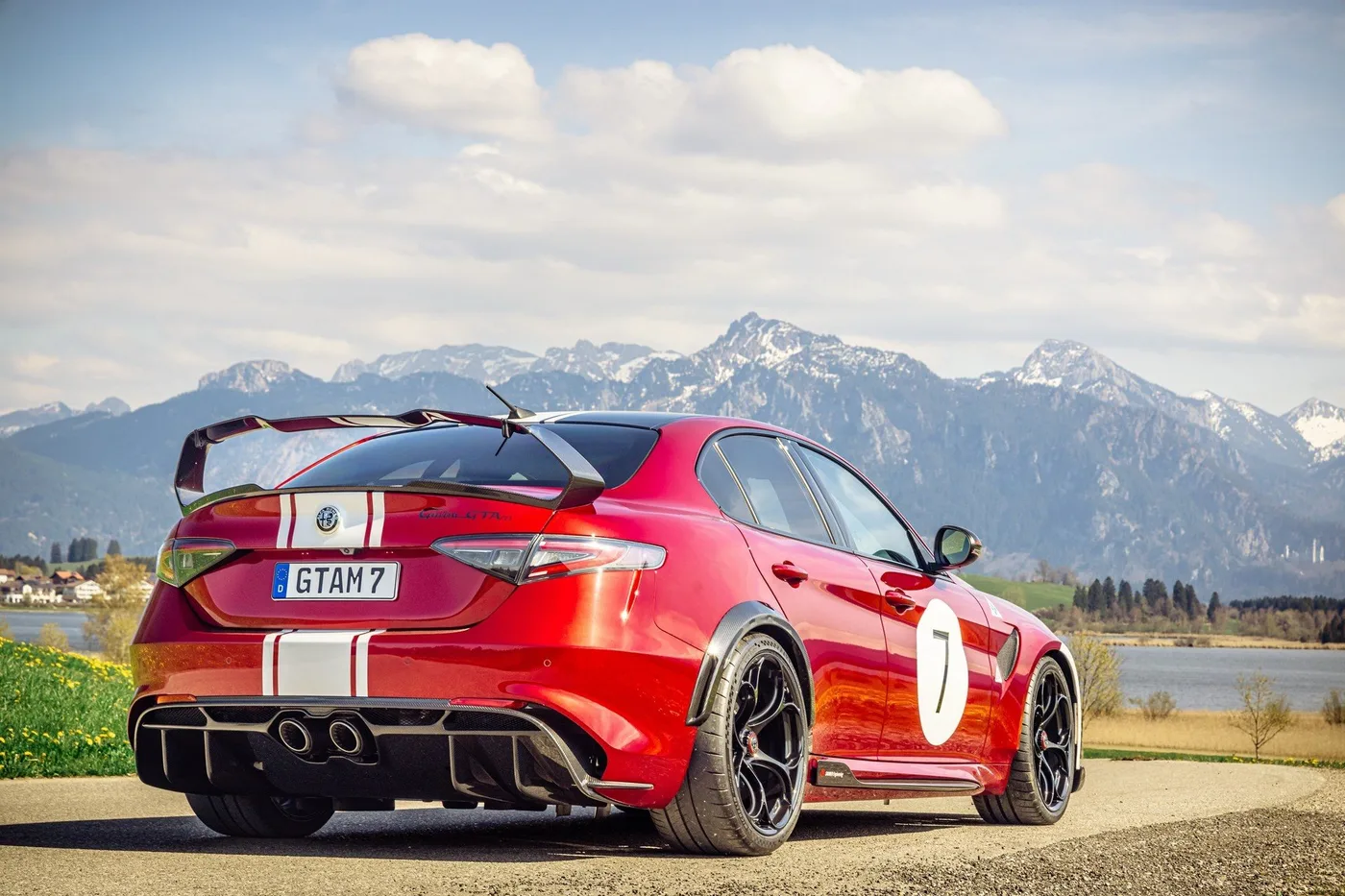 2022 Alfa Romeo Giulia GTAm angeboten von einem Fachhändler in Singen, Deutschland, Foto 9 von 15