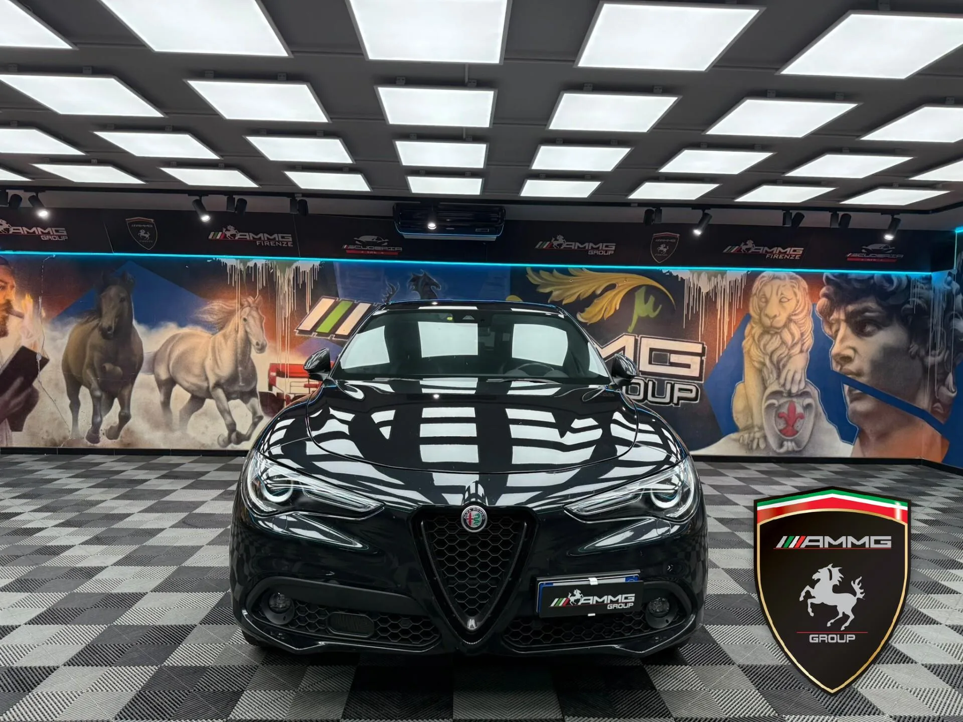 2022 Alfa Romeo Stelvio Estrema, 2/15