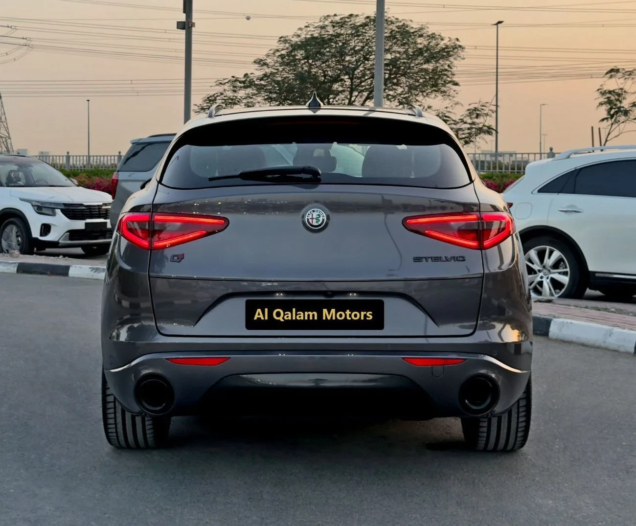 2022 Alfa Romeo Stelvio Veloce proposée par un concessionnaire spécialisé à Dubai, Émirats arabes unis, photo 6 sur 13
