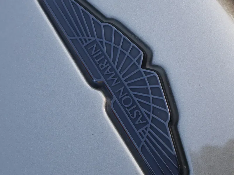 2022 Aston Martin DB11 V8, 9/30