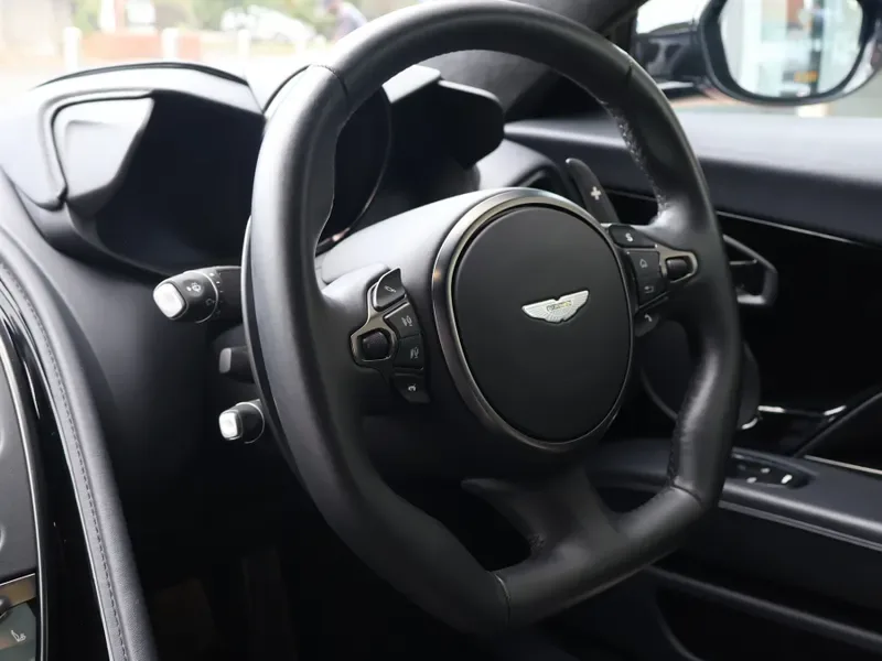 2022 Aston Martin DBS Superleggera, 13/30