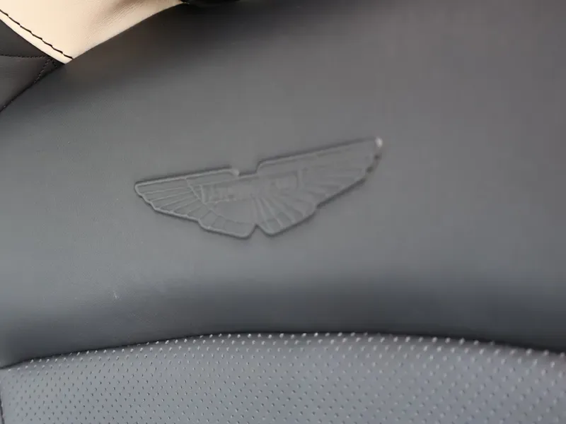 2022 Aston Martin DBS Superleggera, 22/30