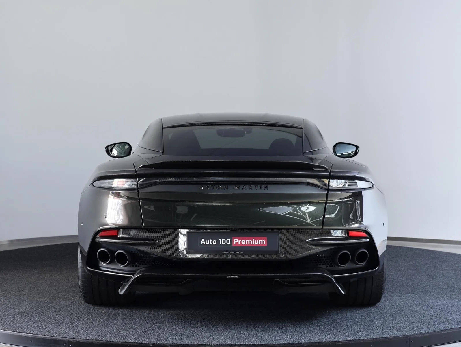 2022 Aston Martin DBS Superleggera, 6/30