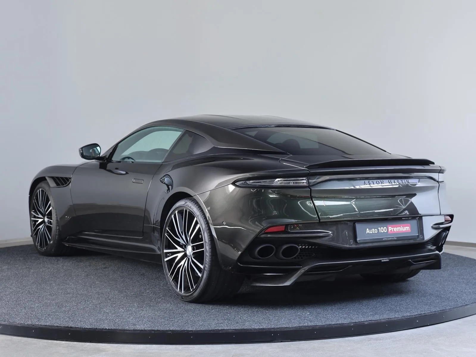 2022 Aston Martin DBS Superleggera, 7/30