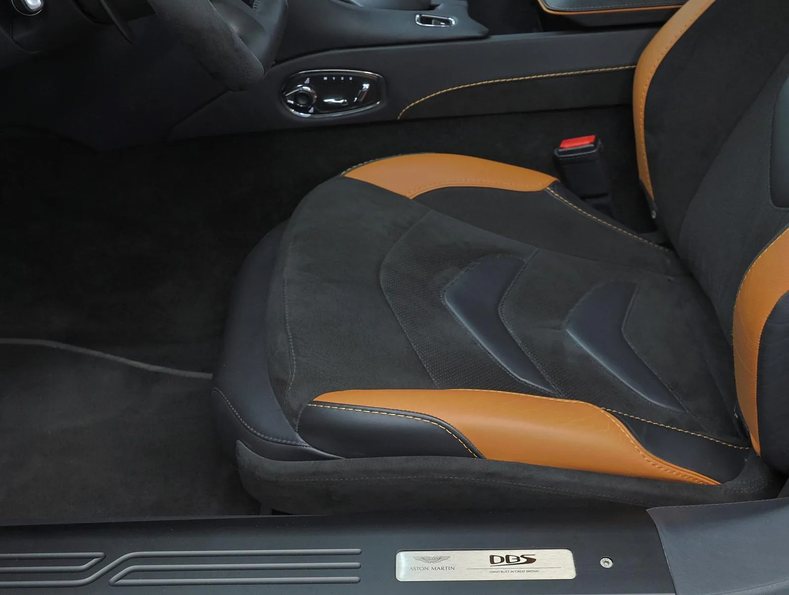 2022 Aston Martin DBS Superleggera, 11/30