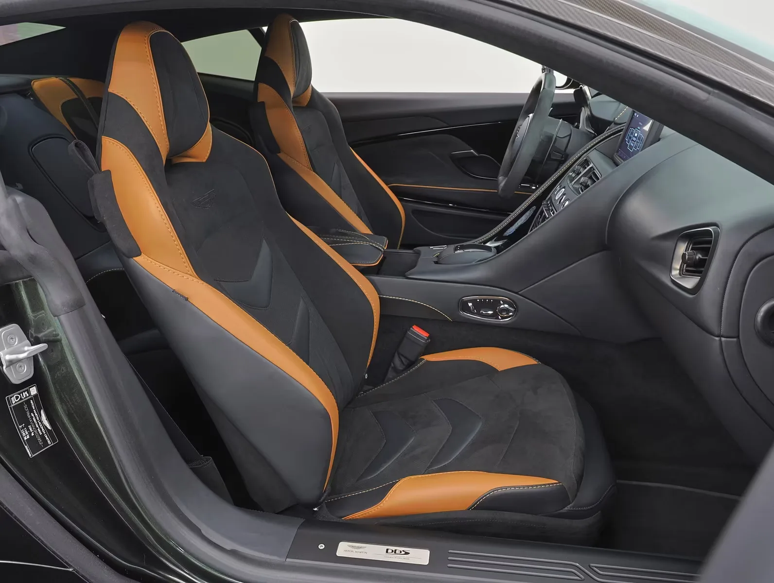 2022 Aston Martin DBS Superleggera, 18/30