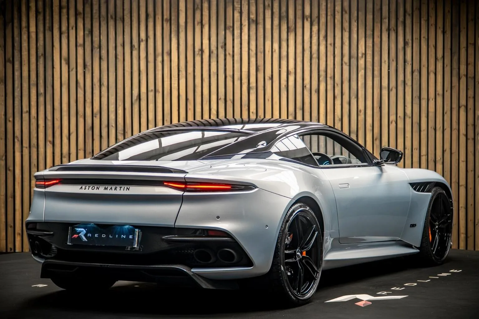 2022 Aston Martin DBS Superleggera, 4/30