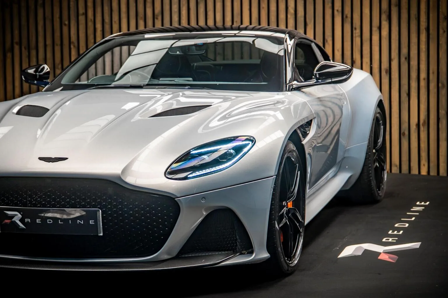 2022 Aston Martin DBS Superleggera, 12/30