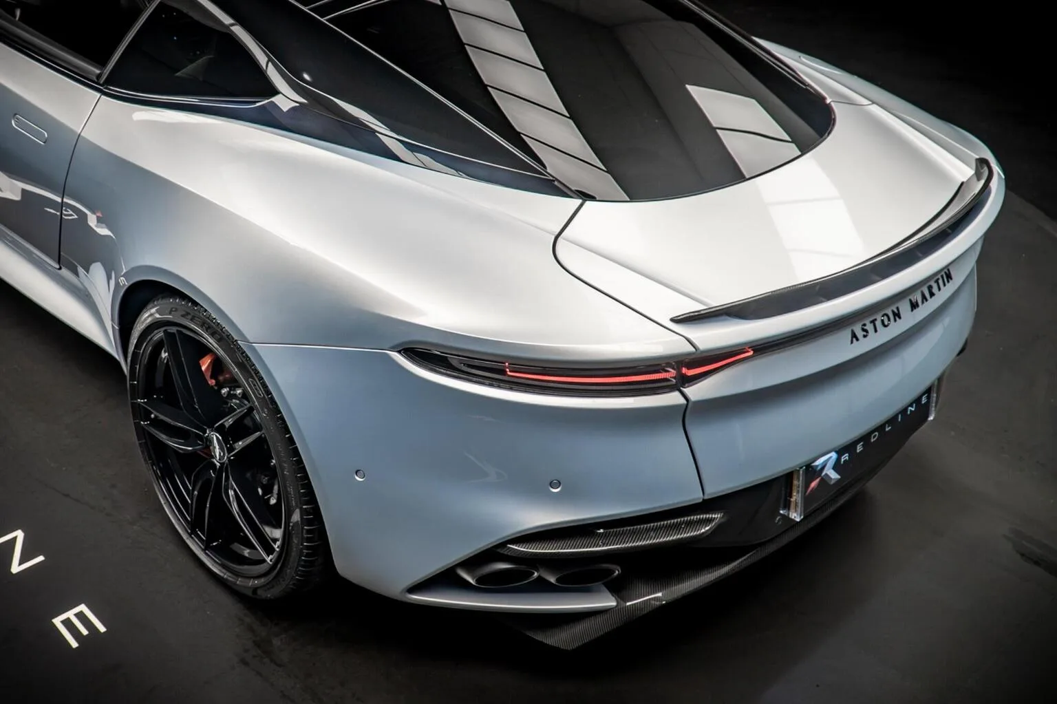 2022 Aston Martin DBS Superleggera, 18/30