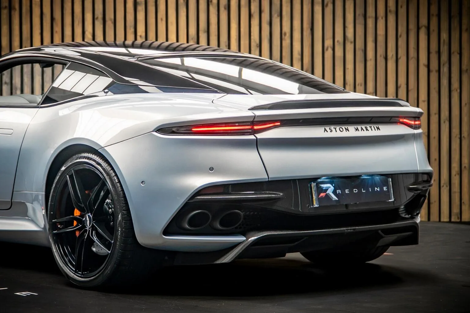 2022 Aston Martin DBS Superleggera, 19/30