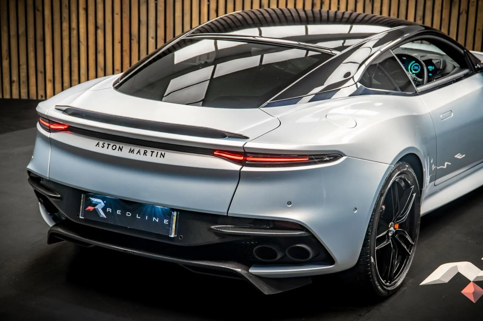 2022 Aston Martin DBS Superleggera, 21/30