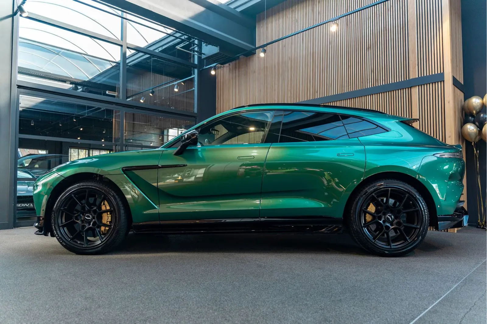 2022 Aston Martin DBX 707, 3/30