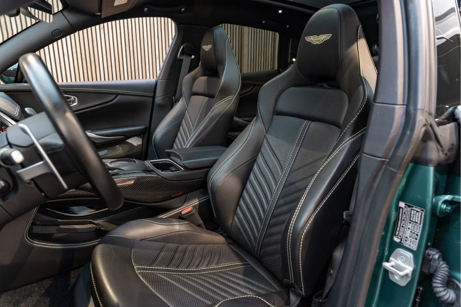2022 Aston Martin DBX 707, 9/30