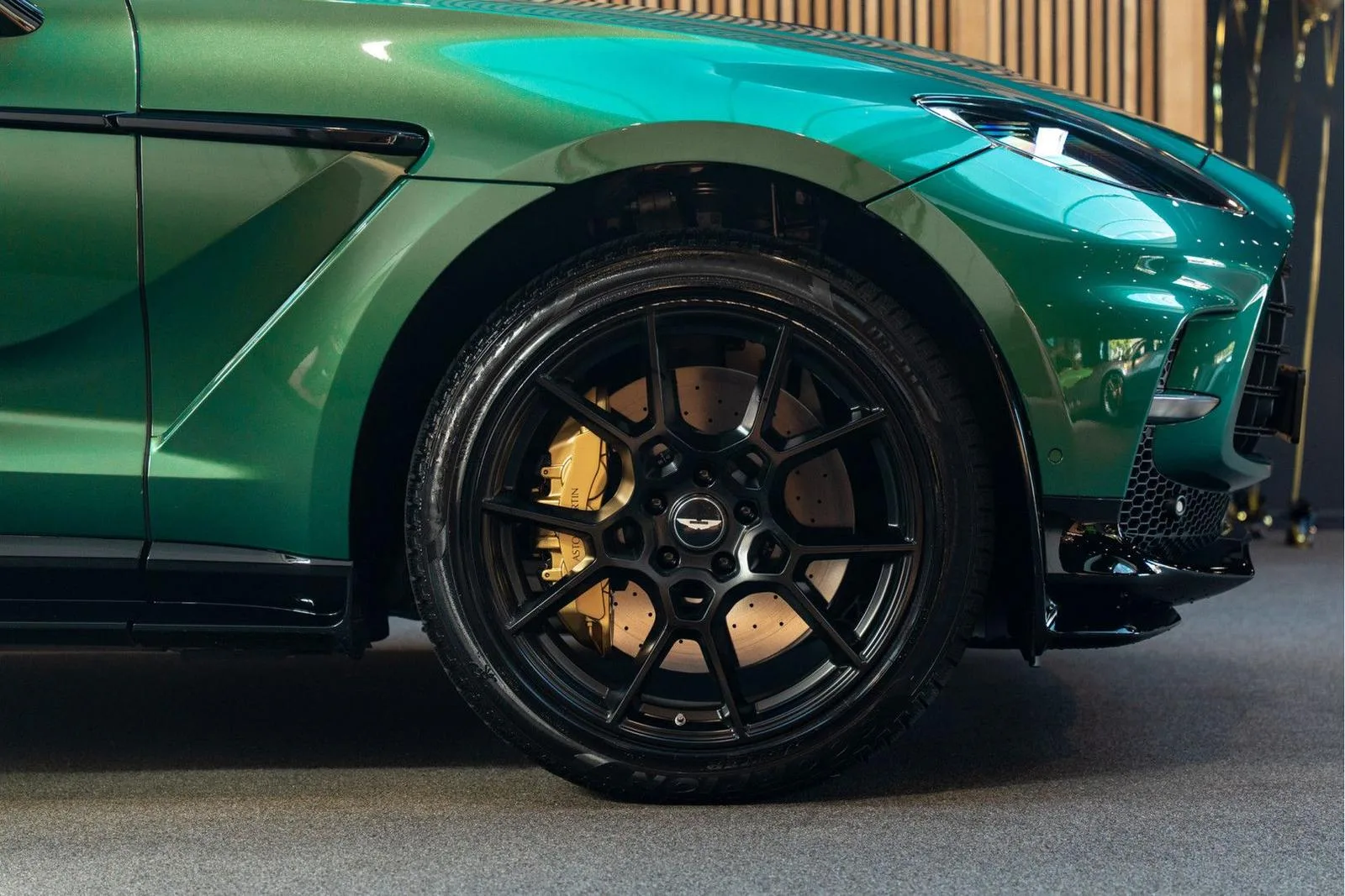 2022 Aston Martin DBX 707, 14/30