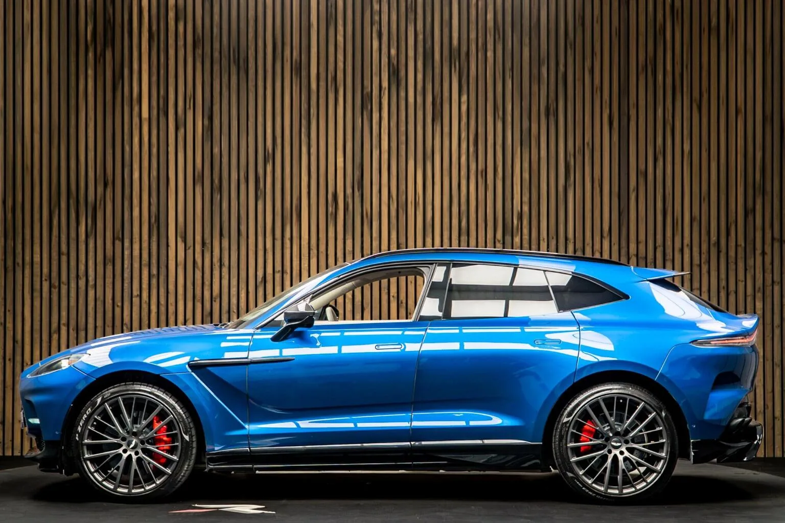 2022 Aston Martin DBX 707, 7/30