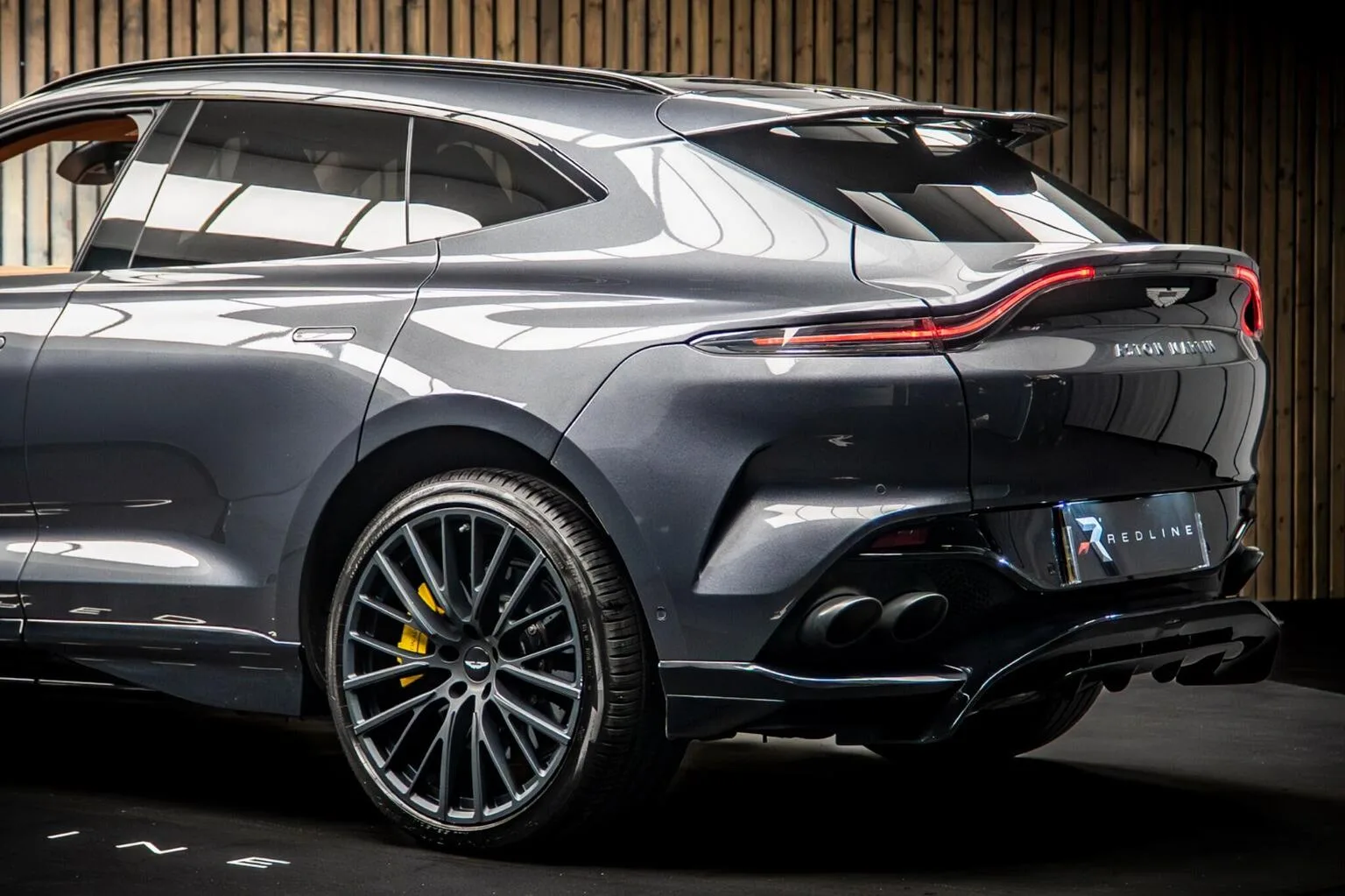 2022 Aston Martin DBX 707, 16/30