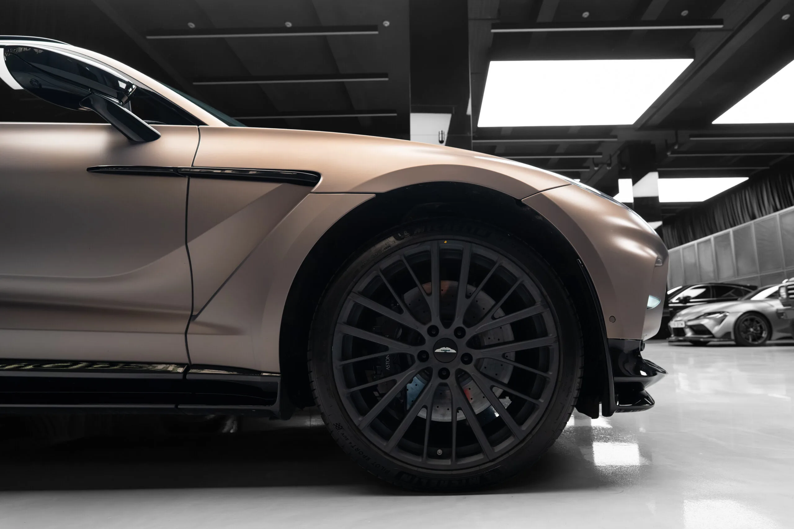 2022 Aston Martin DBX 707, 5/30