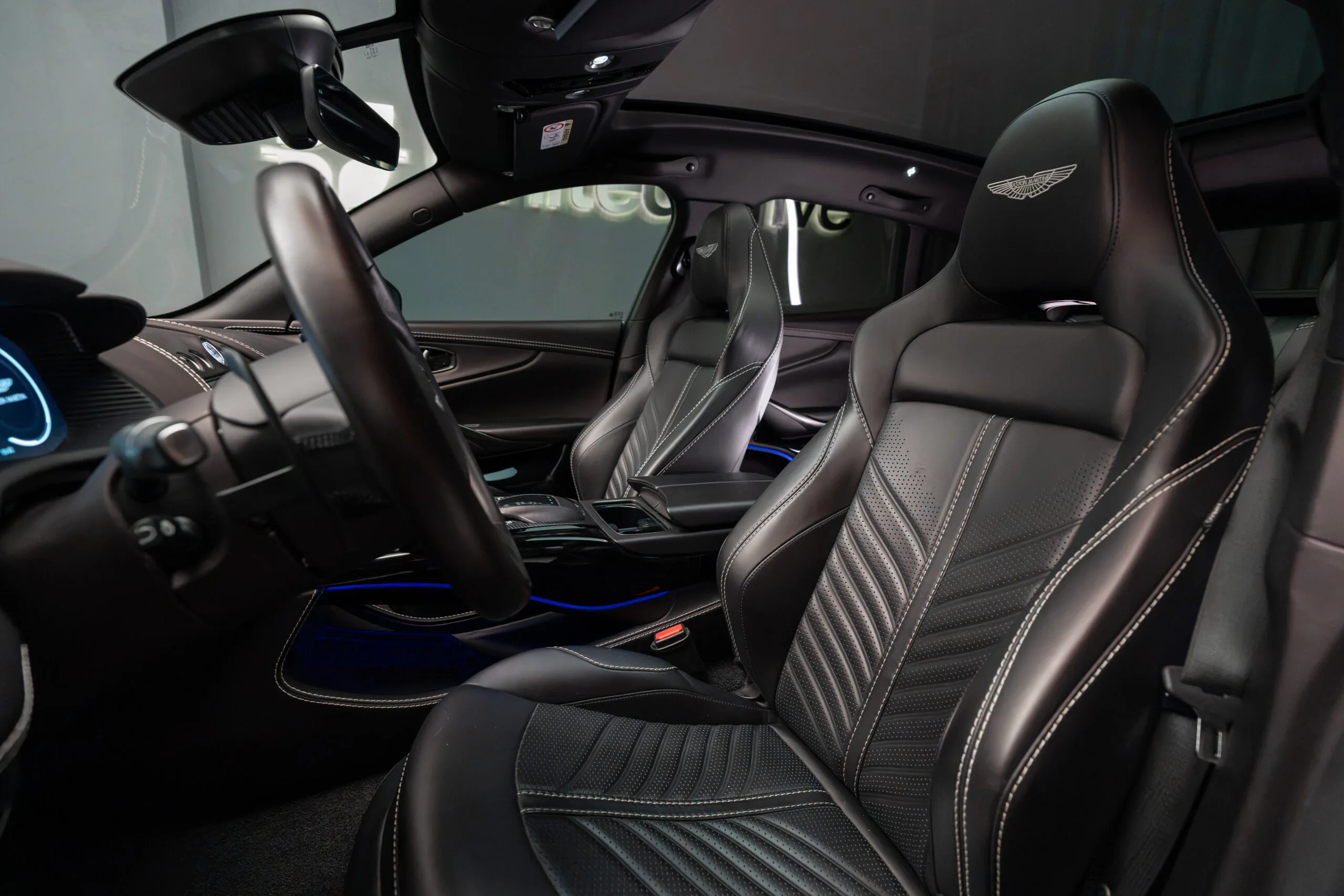2022 Aston Martin DBX 707, 24/30