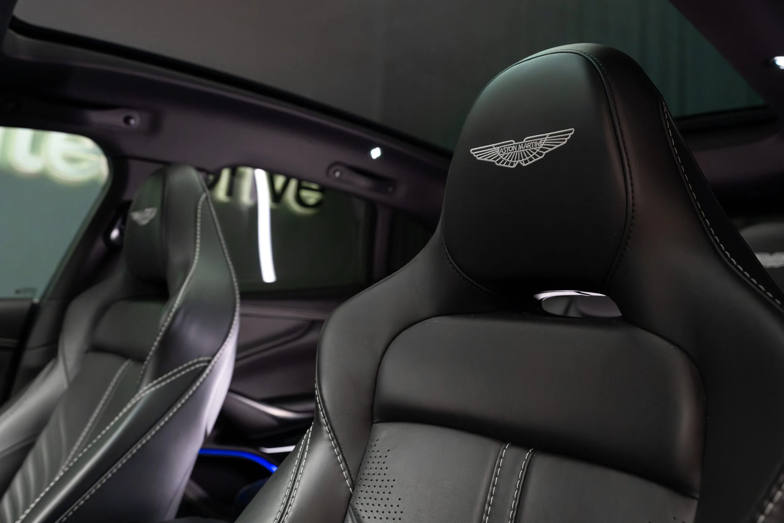 2022 Aston Martin DBX 707, 25/30