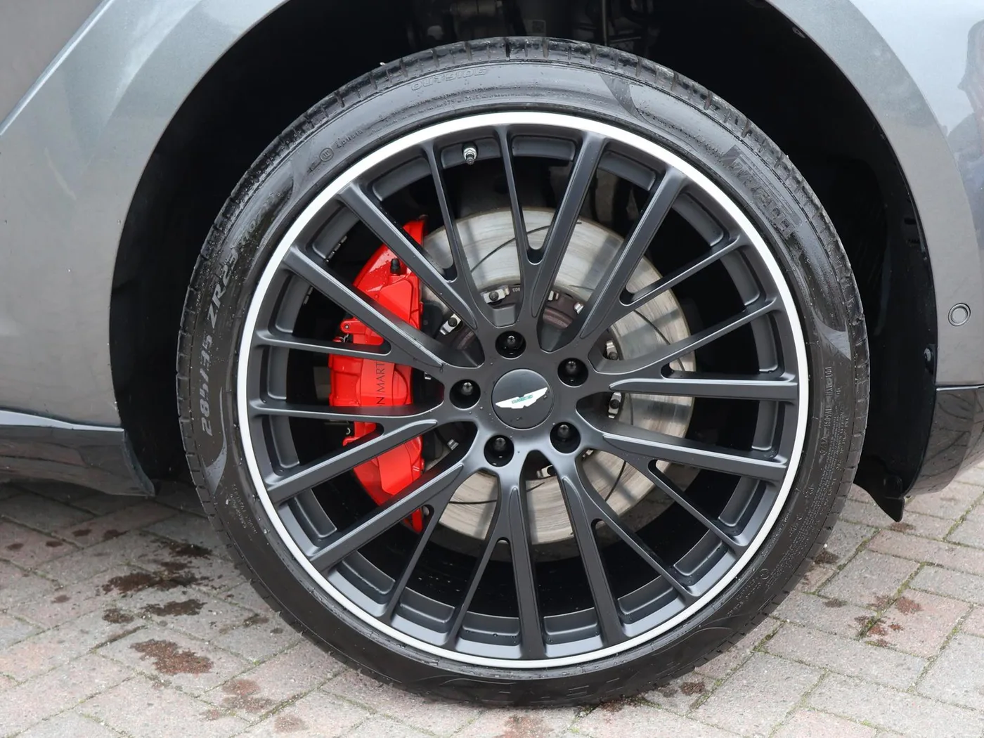 2022 Aston Martin DBX angeboten von einer Vertragshändlergruppe in Pangbourne, Vereinigtes Königreich, Foto 4 von 25