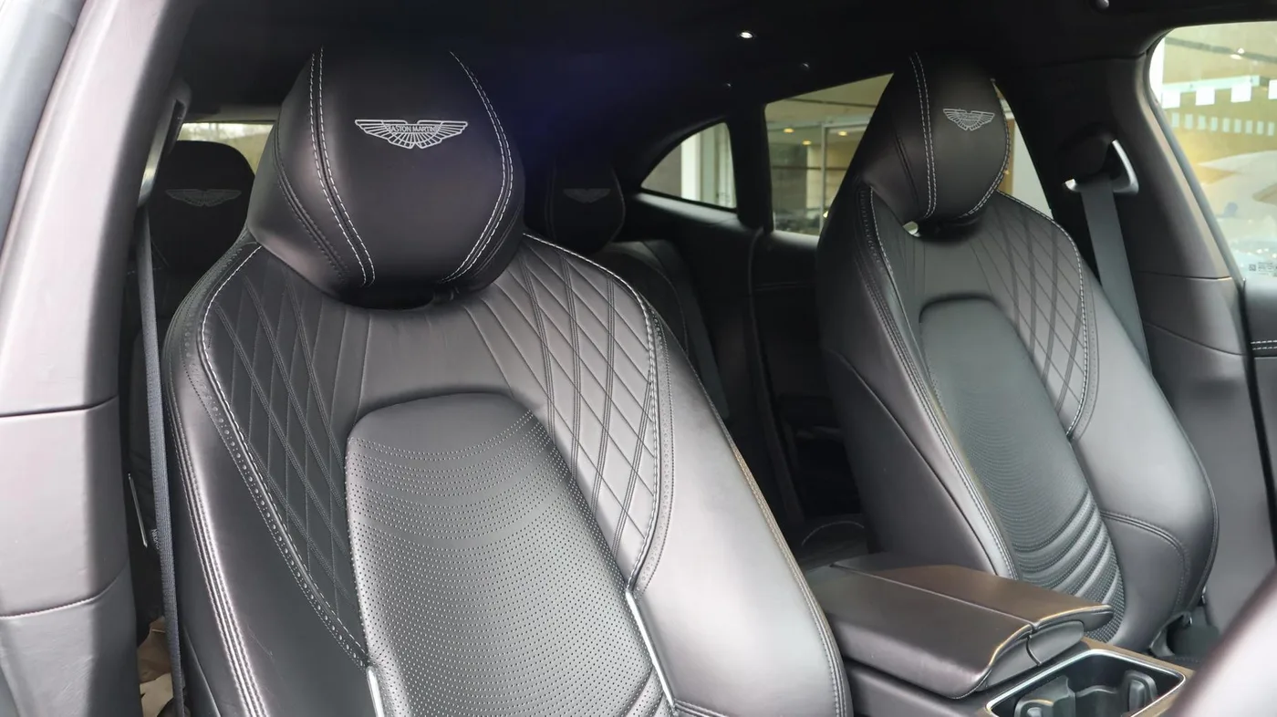 2022 Aston Martin DBX angeboten von einer Vertragshändlergruppe in Pangbourne, Vereinigtes Königreich, Foto 9 von 25
