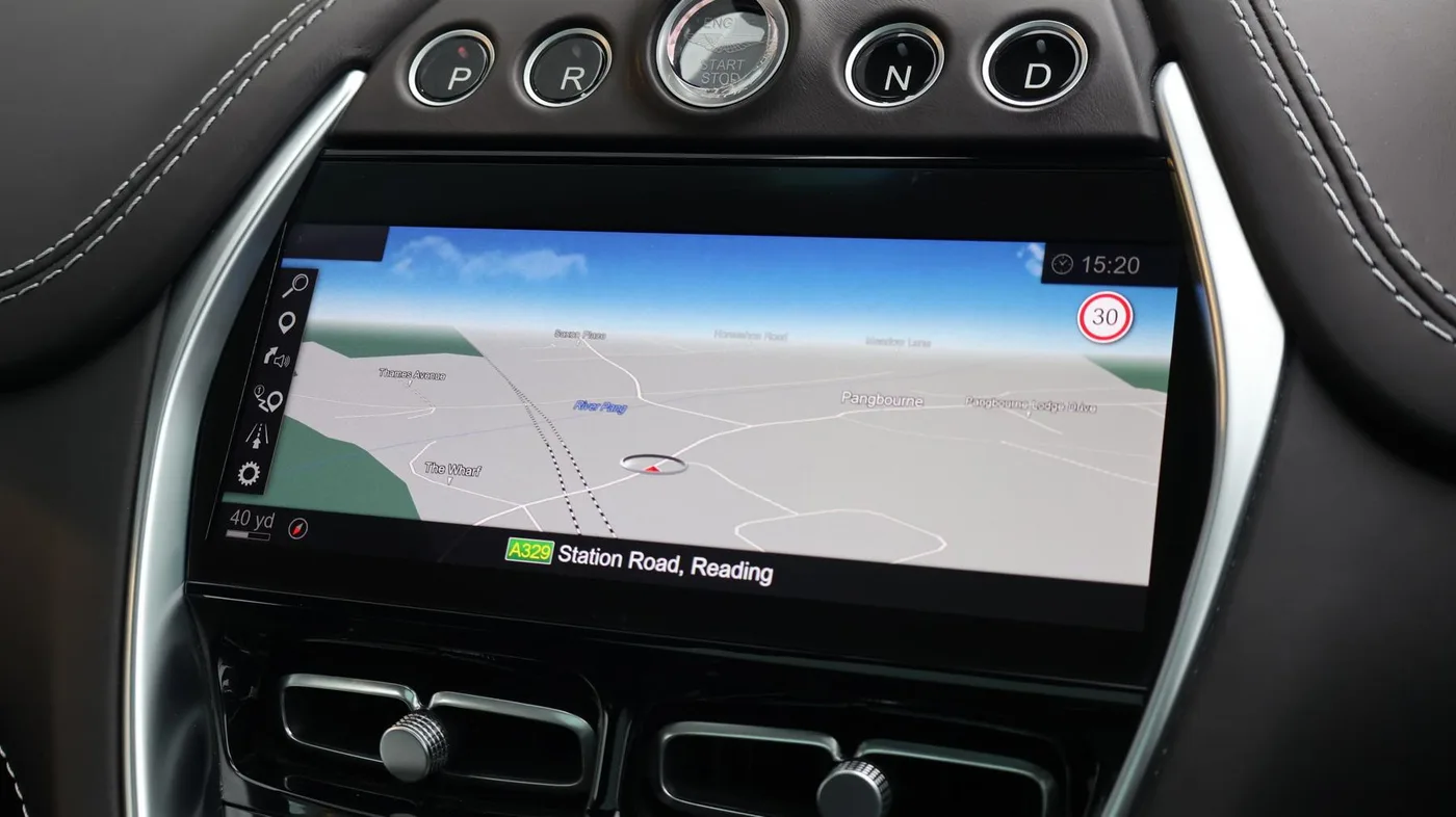 2022 Aston Martin DBX angeboten von einer Vertragshändlergruppe in Pangbourne, Vereinigtes Königreich, Foto 15 von 25