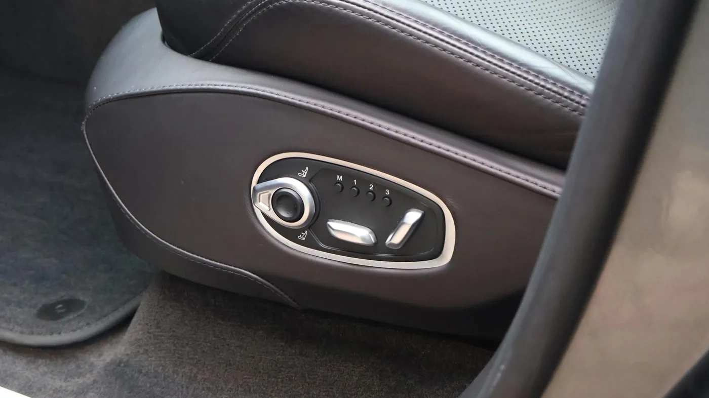 2022 Aston Martin DBX angeboten von einer Vertragshändlergruppe in Pangbourne, Vereinigtes Königreich, Foto 20 von 25