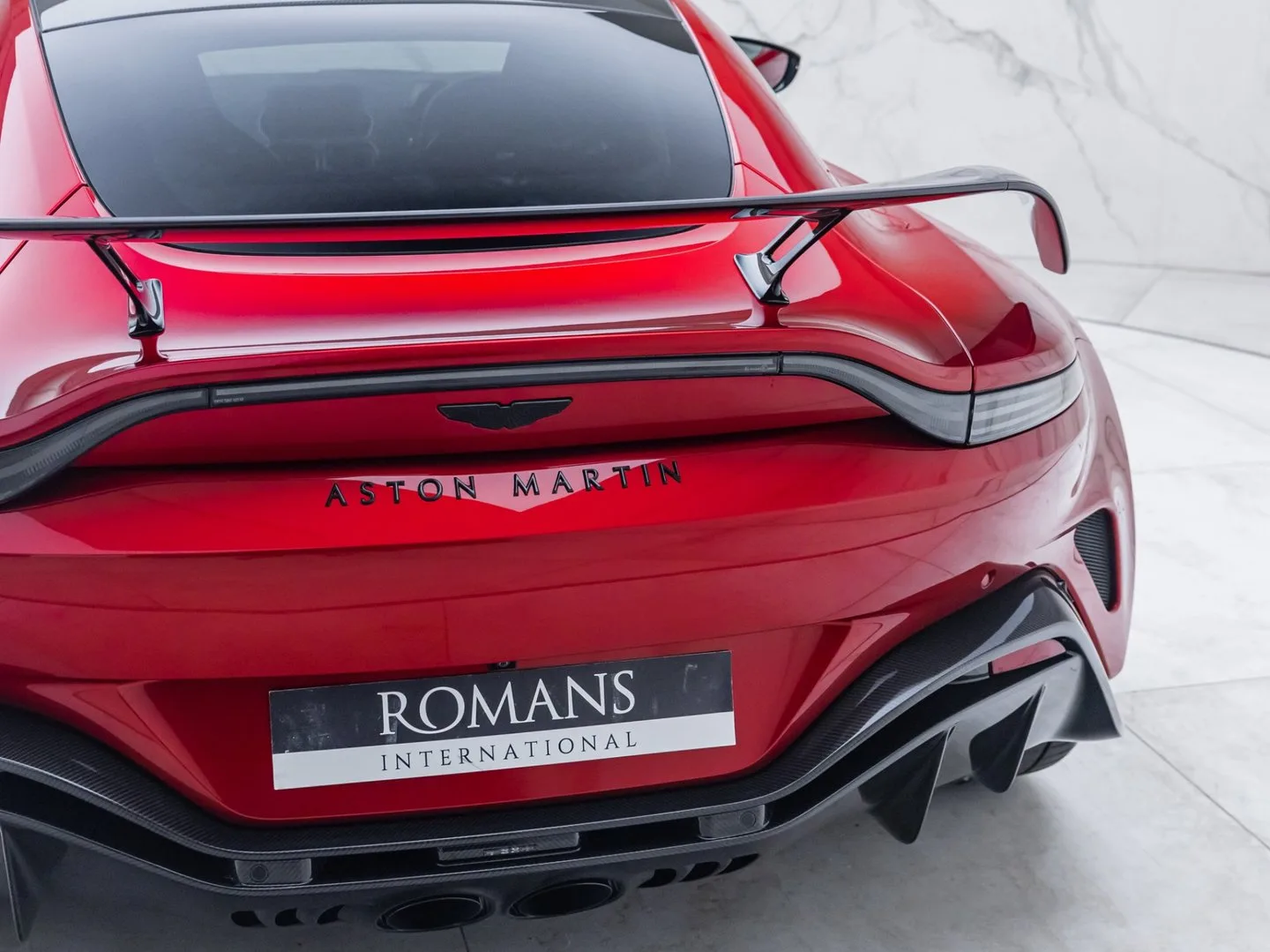 2022 Aston Martin V12 Vantage, 17/30