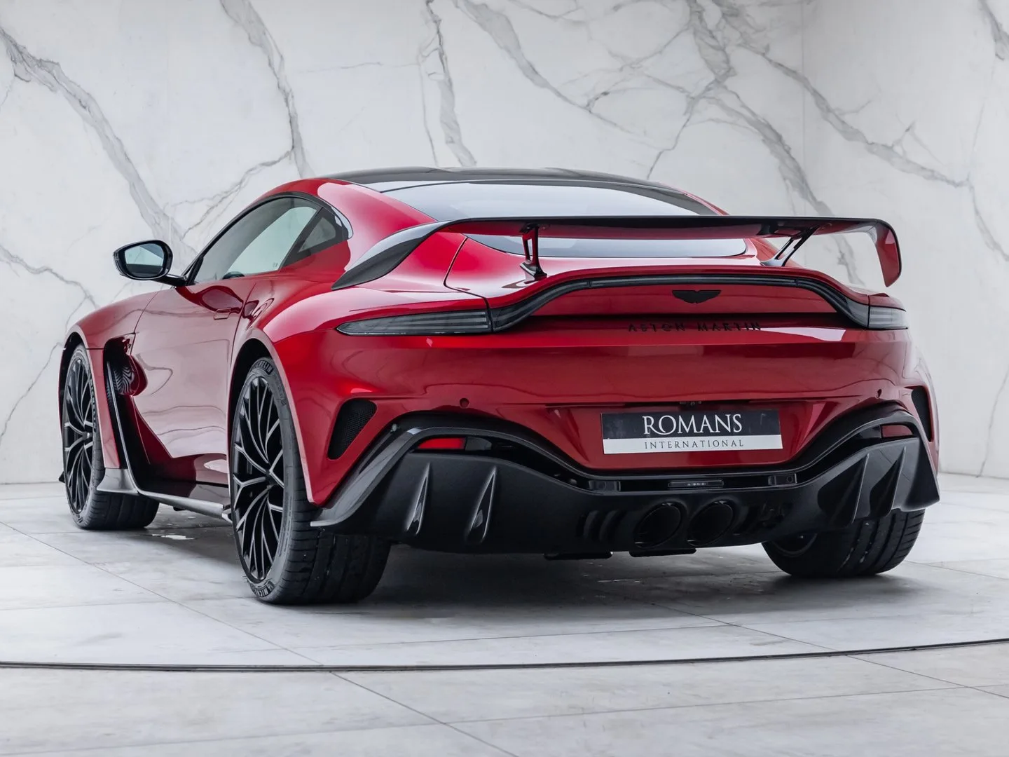 2022 Aston Martin V12 Vantage, 19/30