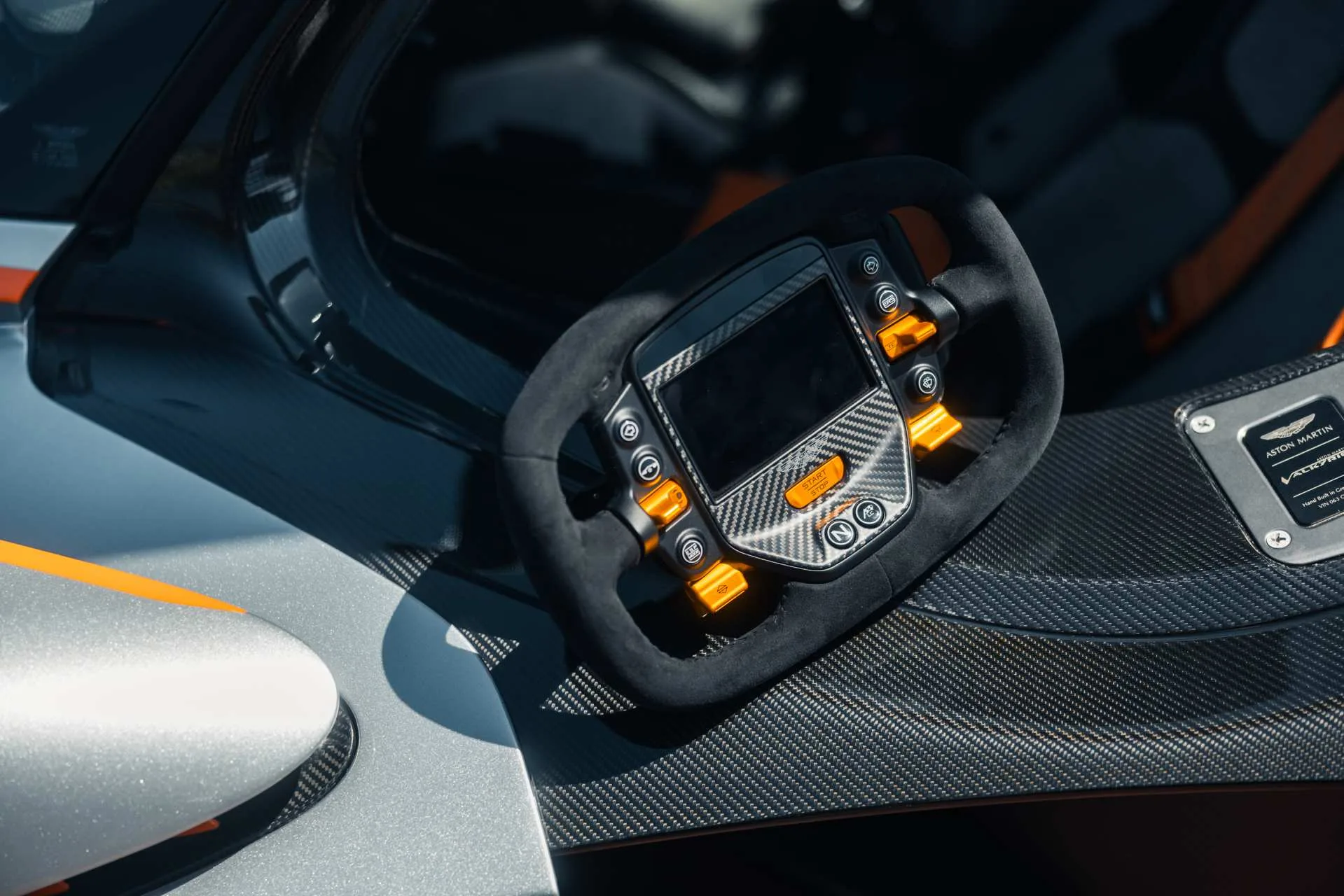 2022 Aston Martin Valkyrie, 3/30