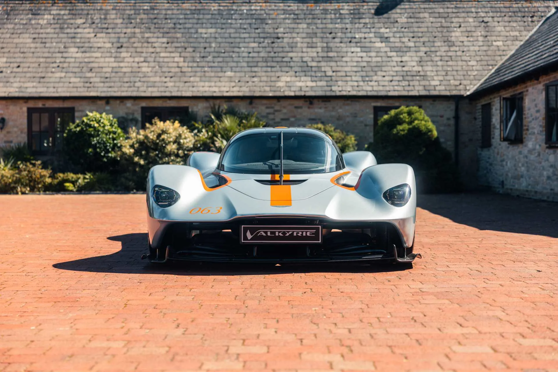 2022 Aston Martin Valkyrie, 28/30