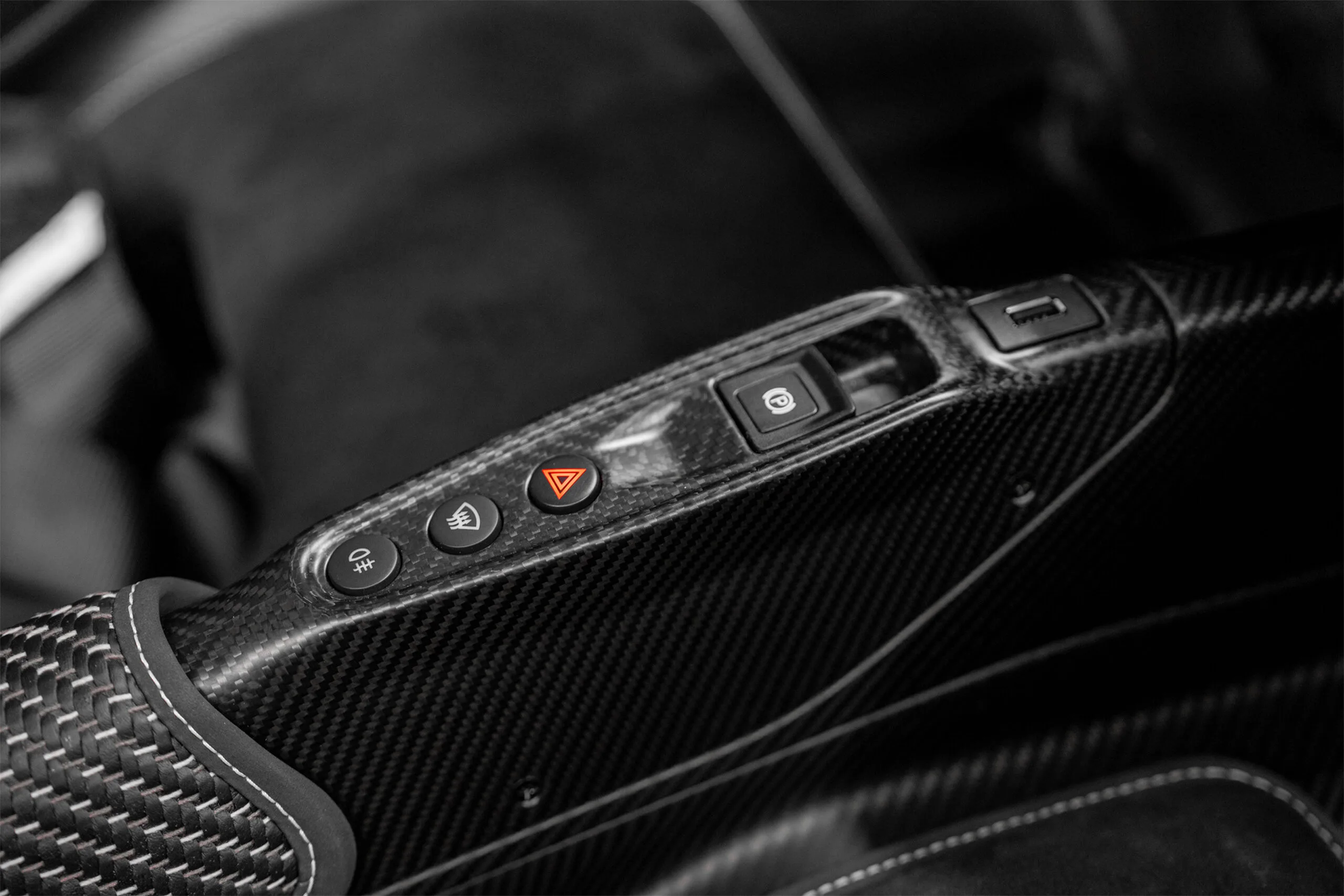2022 Aston Martin Valkyrie, 15/20