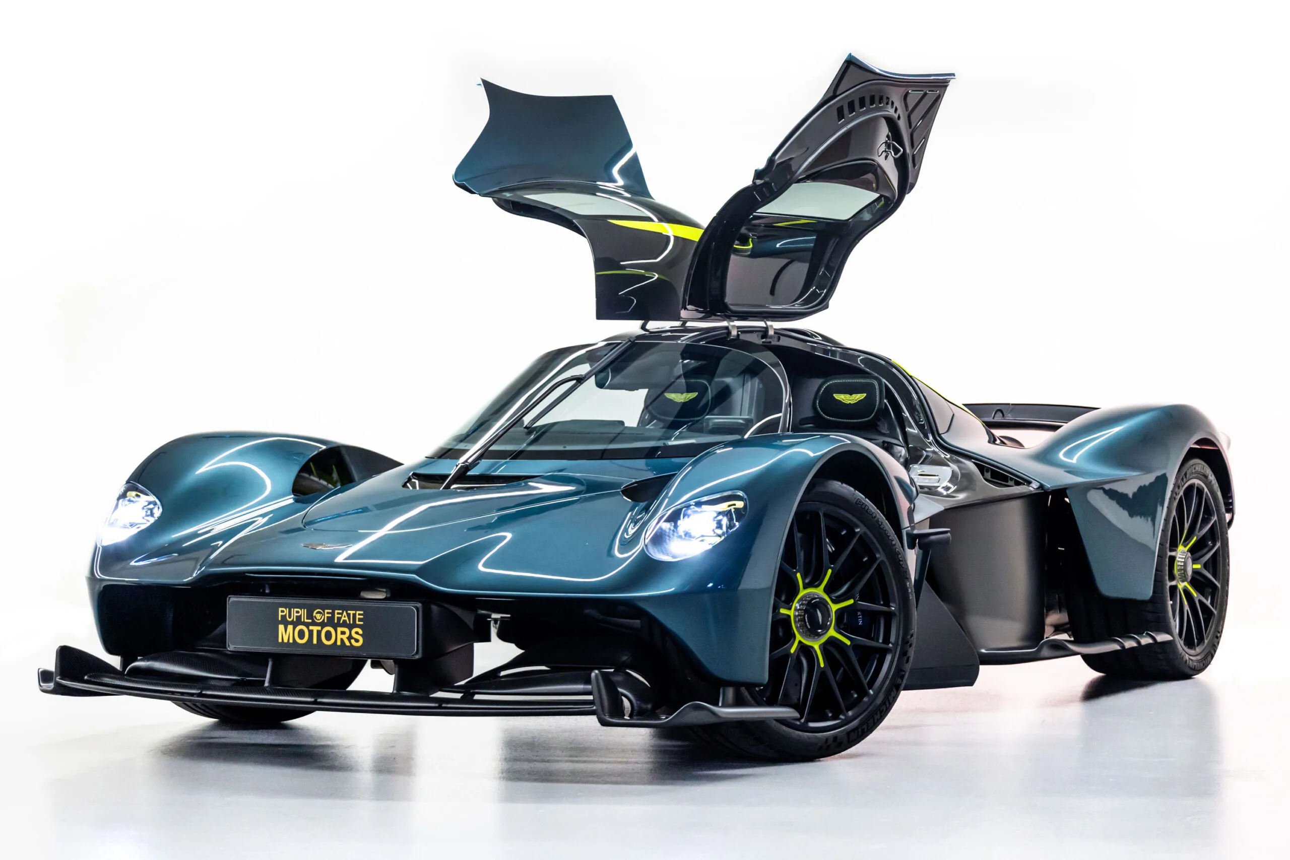 2022 Aston Martin Valkyrie, 3/20