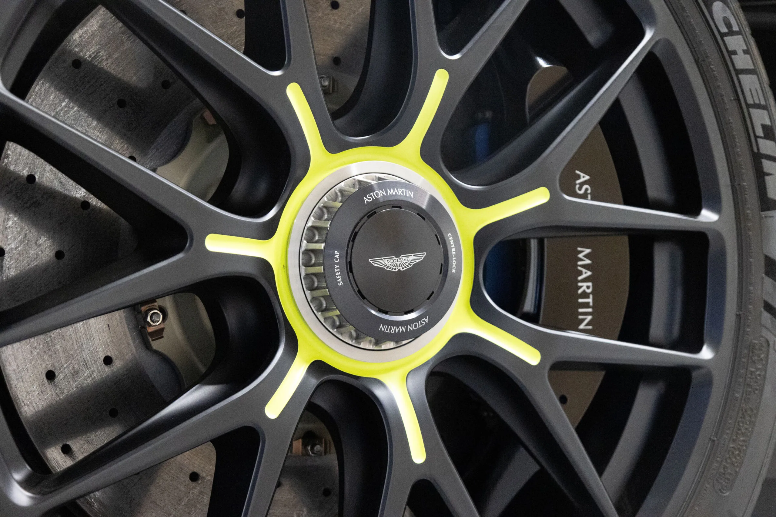 2022 Aston Martin Valkyrie, 11/20