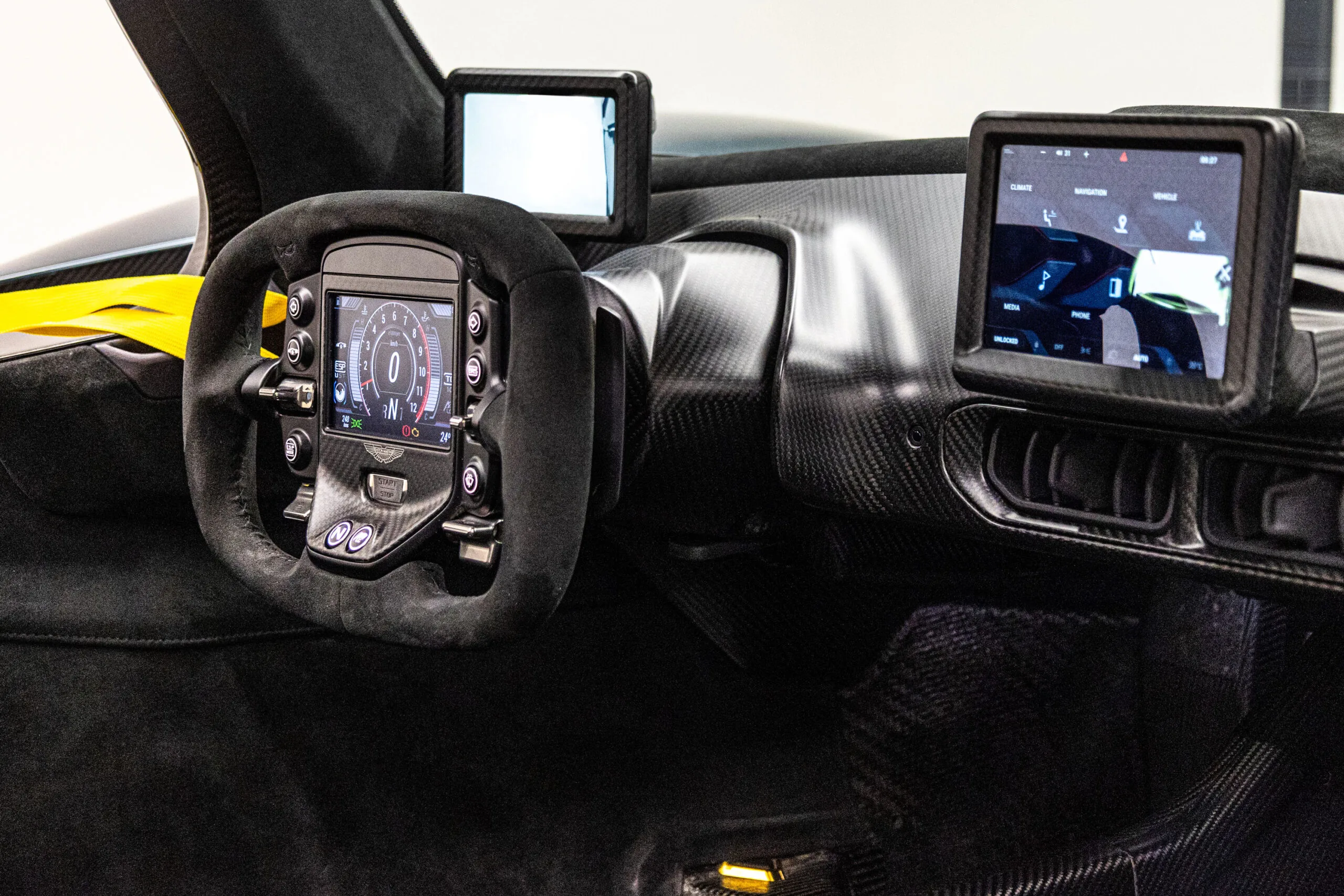 2022 Aston Martin Valkyrie, 13/20