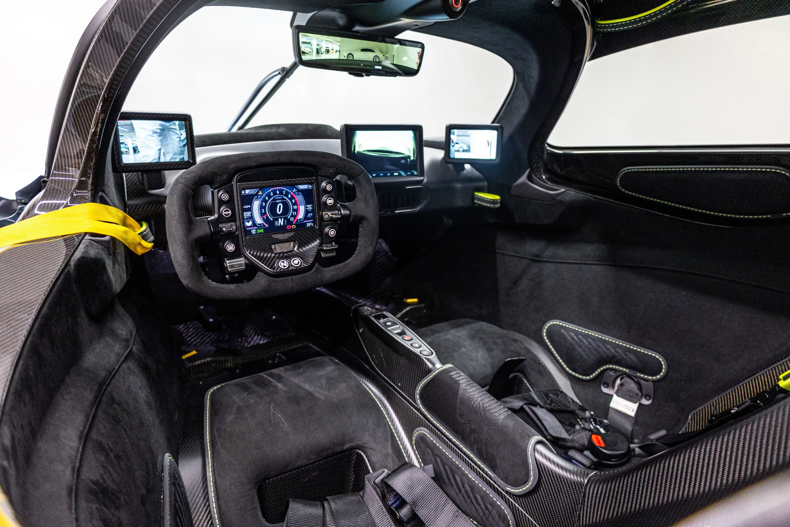 2022 Aston Martin Valkyrie, 18/20