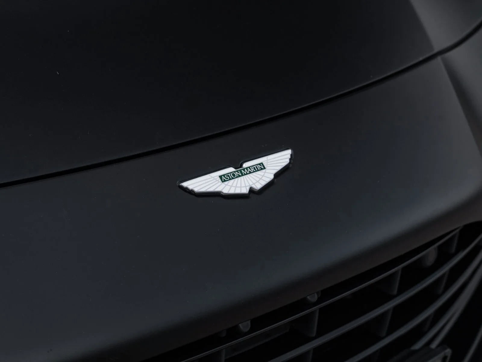 2022 Aston Martin Vantage F1 Edition Roadster, 18/30
