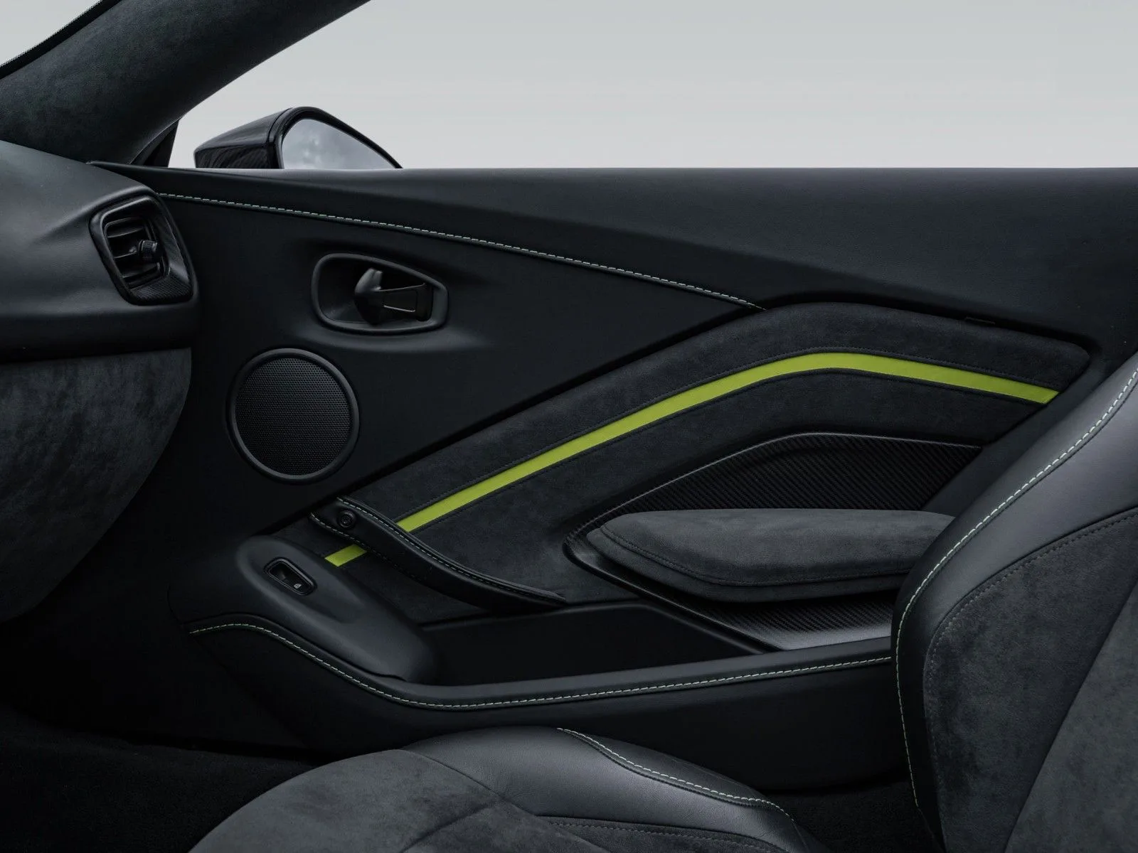 2022 Aston Martin Vantage F1 Edition Roadster, 24/30