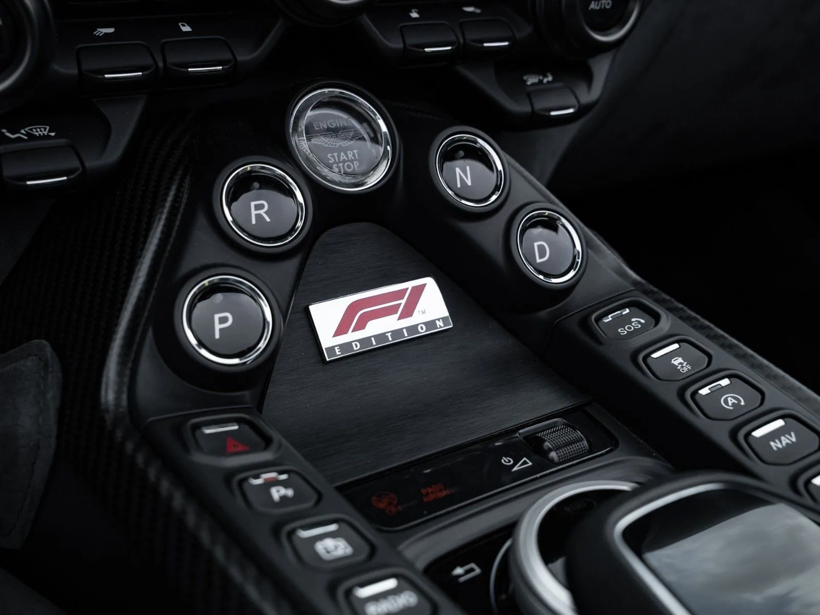 2022 Aston Martin Vantage F1 Edition Roadster, 25/30
