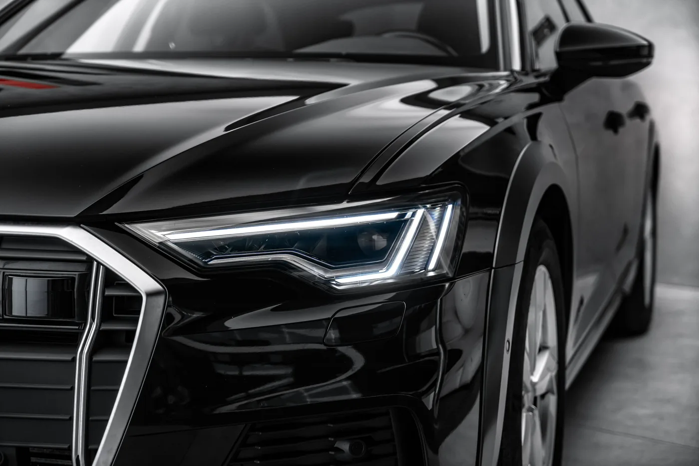 2022 Audi A6 Allroad 55 TFSI angeboten von einem Fachhändler in Ostrava, Tschechien, Foto 9 von 23