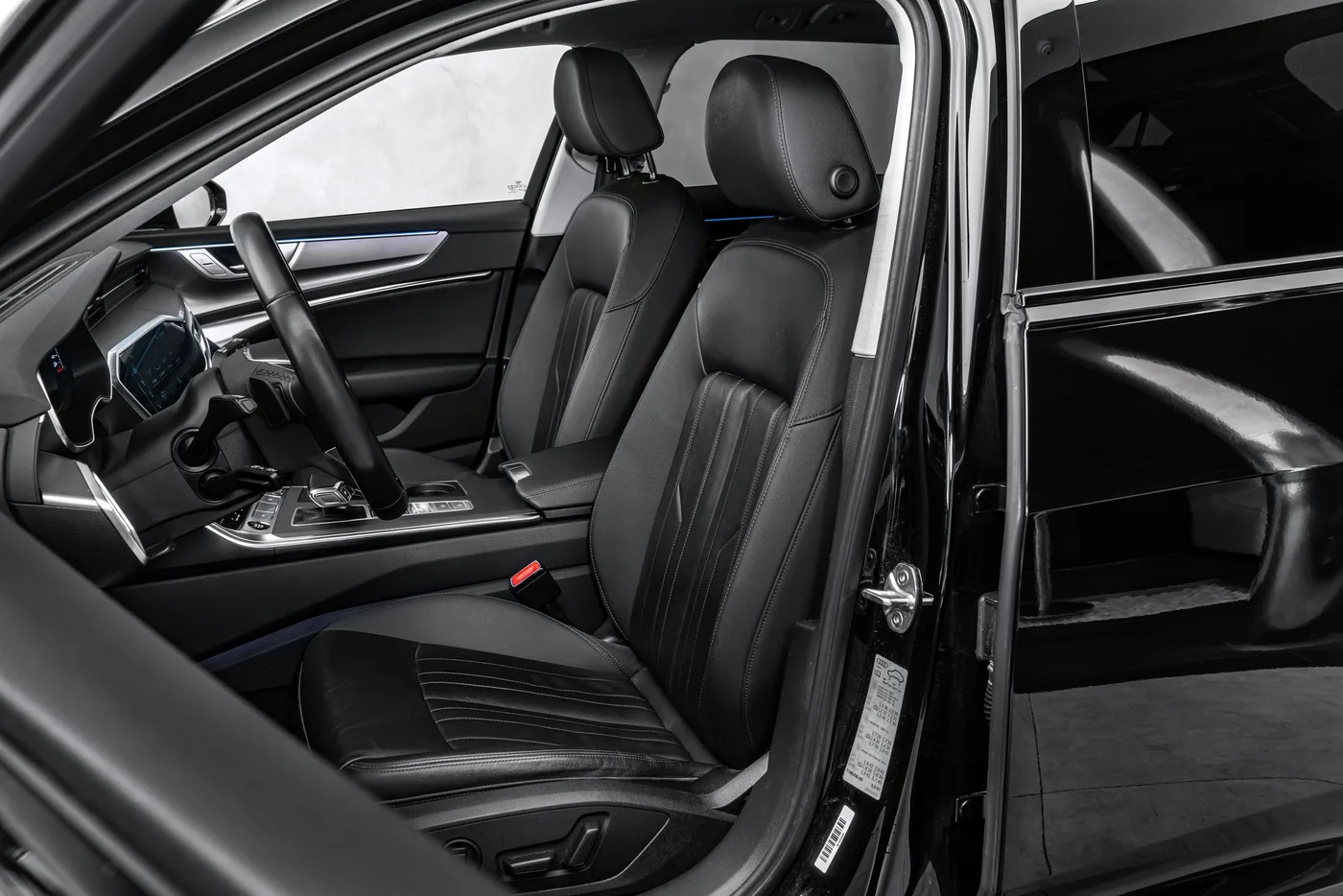 2022 Audi A6 Allroad 55 TFSI angeboten von einem Fachhändler in Ostrava, Tschechien, Foto 13 von 23