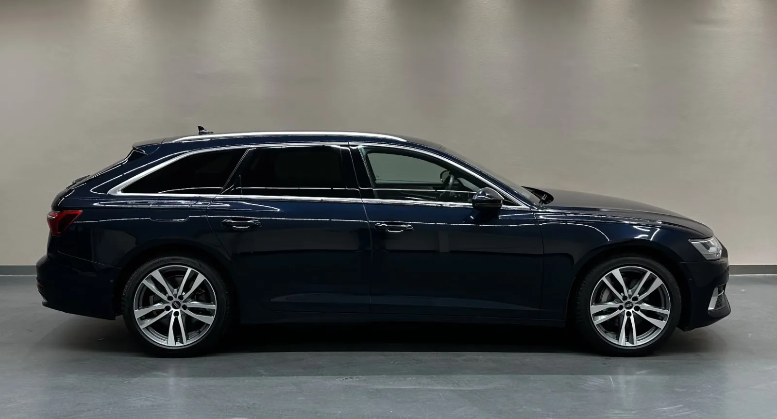 2022 Audi A6 Avant 45 TFSI, 7/26