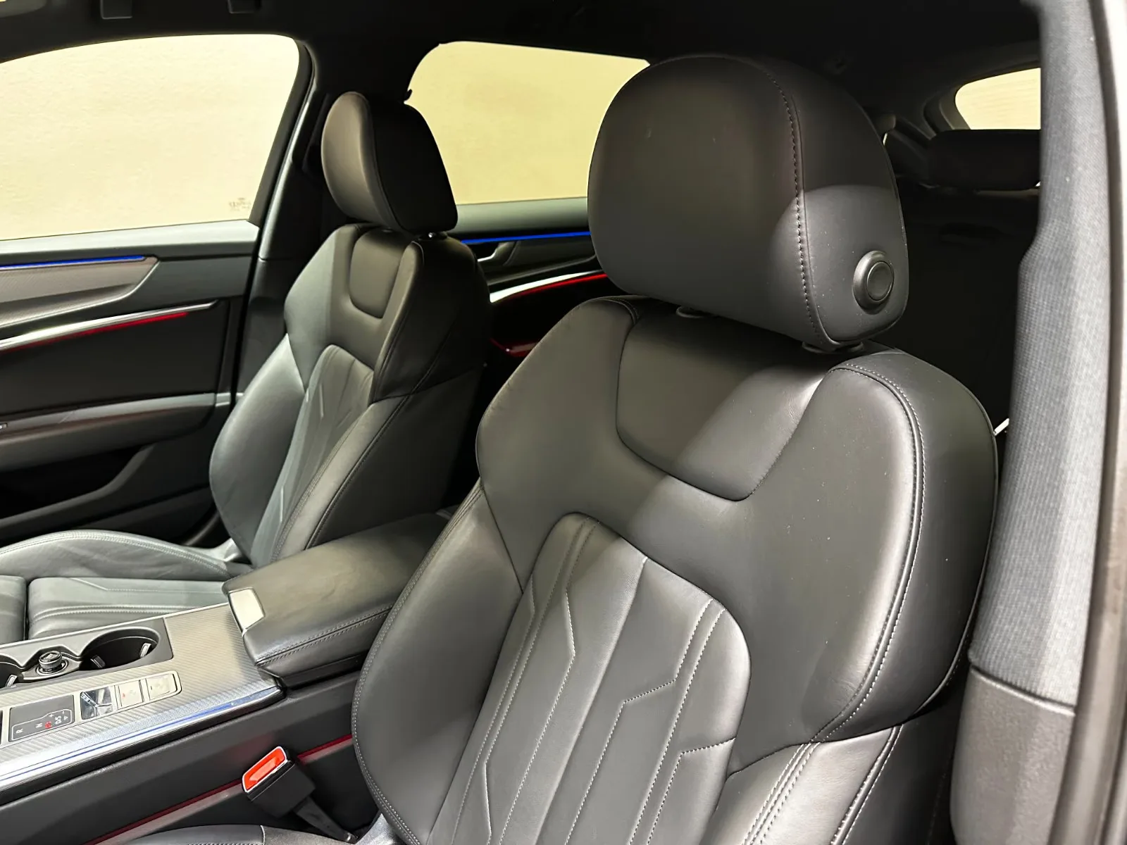 2022 Audi A6 Avant 45 TFSI, 10/26