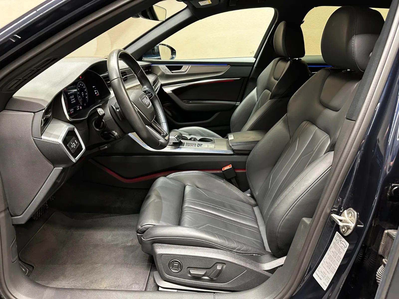 2022 Audi A6 Avant 45 TFSI, 11/26