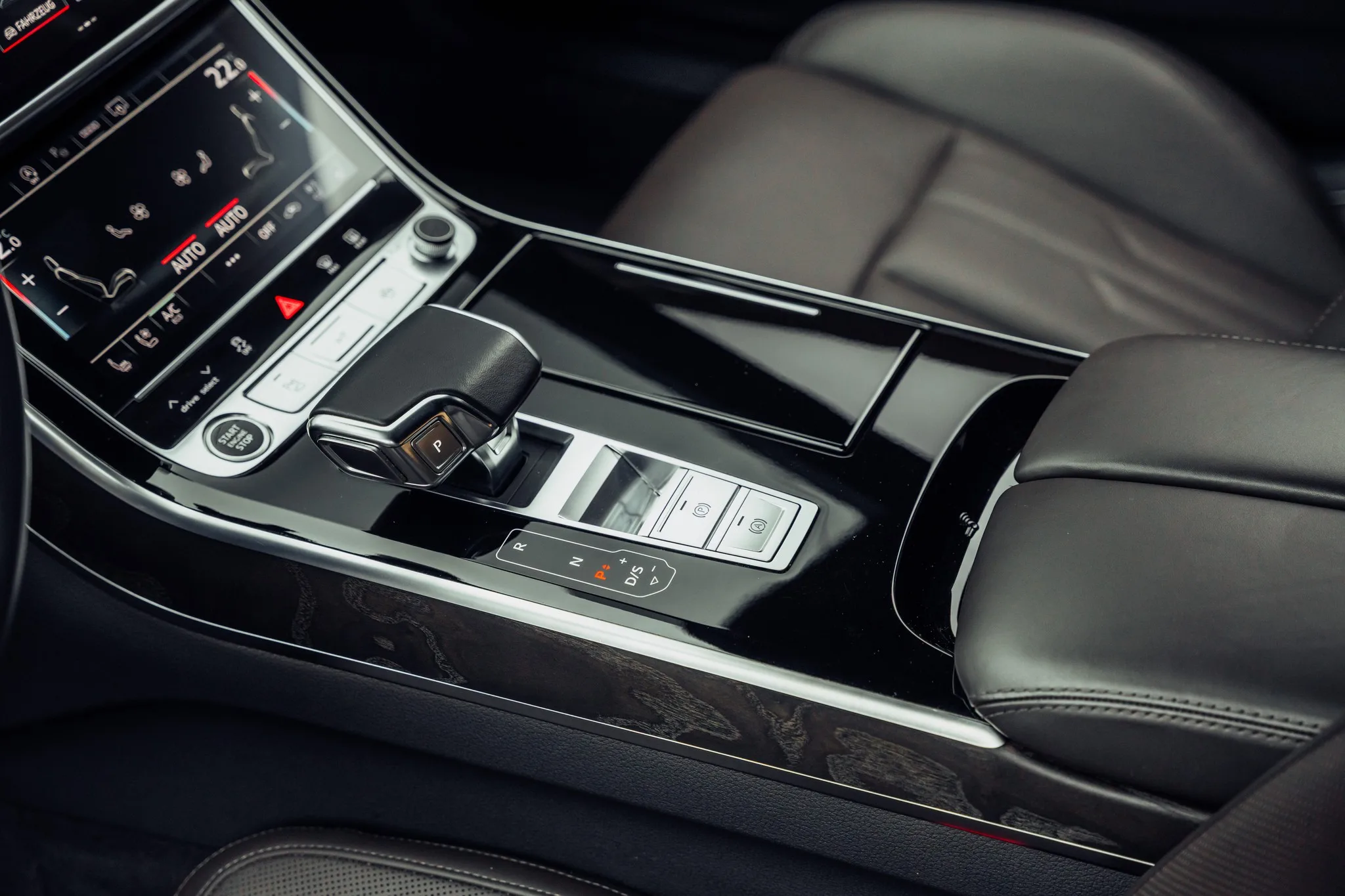 2022 Audi A8, 13/22